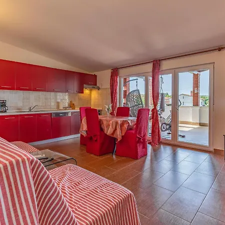 Σπίτι διακοπών Cozy In With Kitchen *