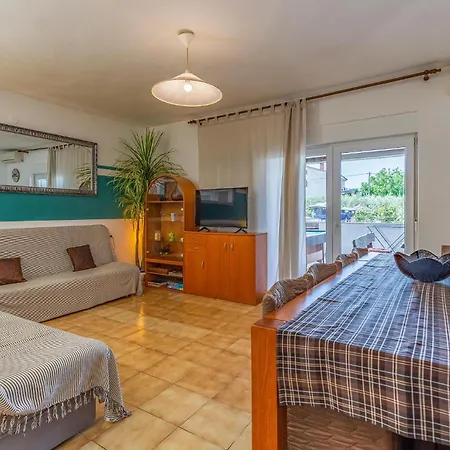 Σπίτι διακοπών Cozy In With Kitchen *